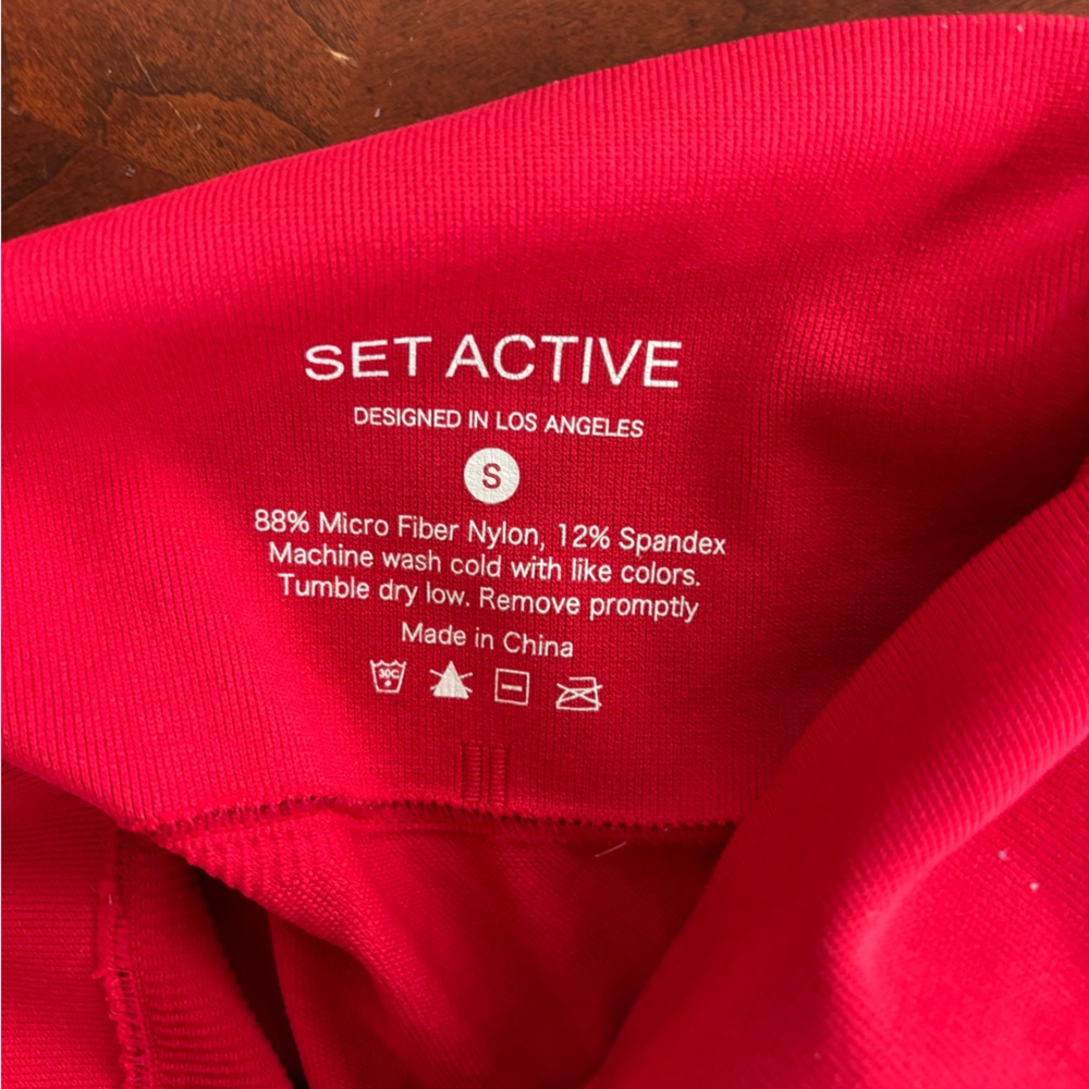SET Active Ribbed Workout Set - Picture 3 of 4